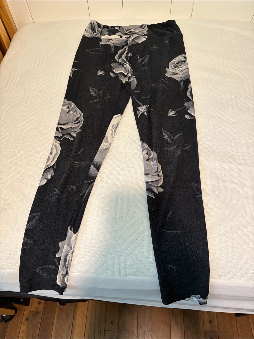 LuLaRoe Black Leggings with Gray Rose Print